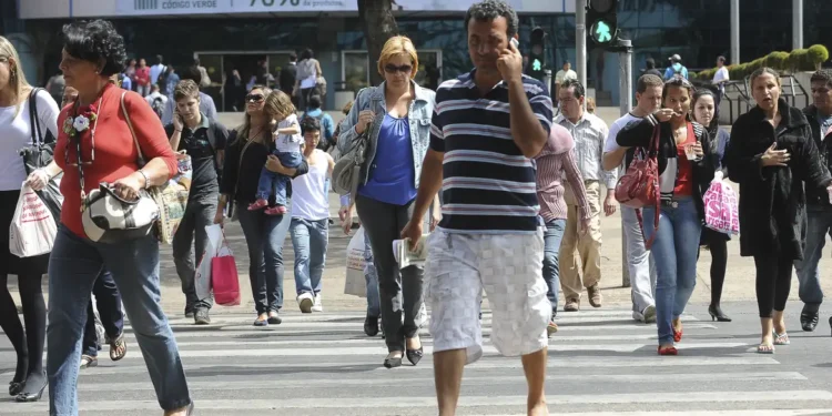 Taxa de desemprego recua no Ceará e mais 14 estados no segundo trimestre, diz IBGE