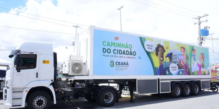 Caminhão do Cidadão percorre Aracati e mais cinco municípios nesta semana