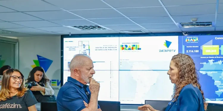 Lula diz que governo está inovando na contratação de servidores