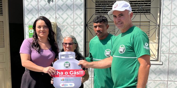 “Olha o Gás”: Em parceria com o Mini Box, Sinal entrega mais uma recarga de gás