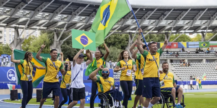 PARALIMPÍADAS: Brasil sobe ao pódio no atletismo e no halterofilismo