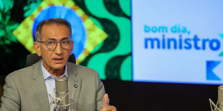 Ministro garante que não faltarão recursos contra seca e queimadas