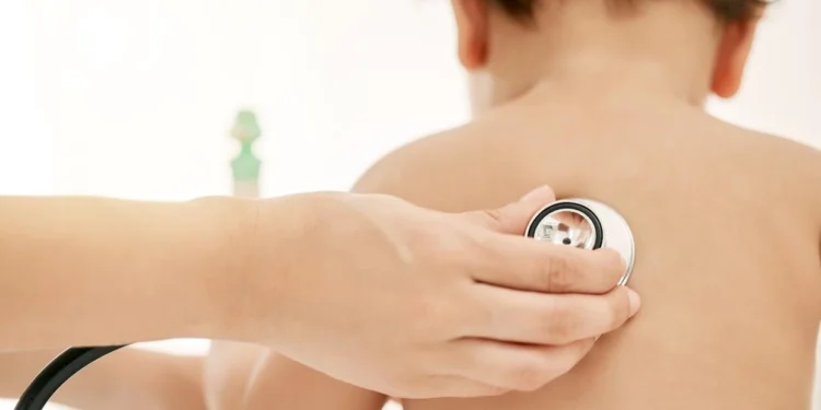 Tuberculose no Ceará: com casos em bebês, especialistas alertam para vacinação da BCG