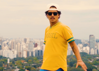 Bruno Mars celebra 39 anos em hotel de São Paulo