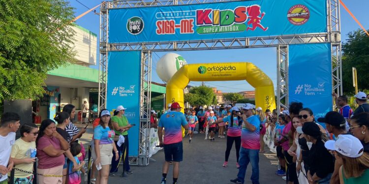 Aracati: Siga-me e Super Mini Box realizaram corrida com 150 crianças no último sábado