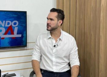 “Quem manda é a Roberta, porque ela deve ao povo”, diz Guilherme Bismarck sobre a futura gestão de Aracati