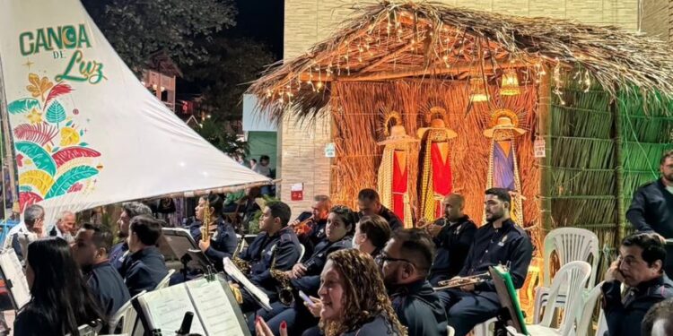 Canoa de Luz promete movimentar alta estação na praia aracatiense
