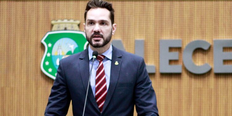 Guilherme Bismarck destaca visita a Brasília para dialogar com ministros