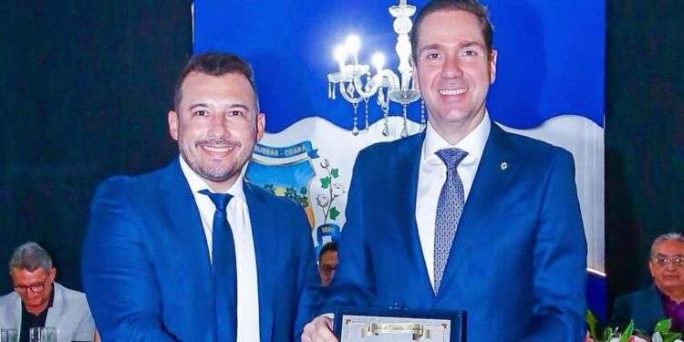 Deputado Eduardo Bismarck recebe título de Cidadão Russano