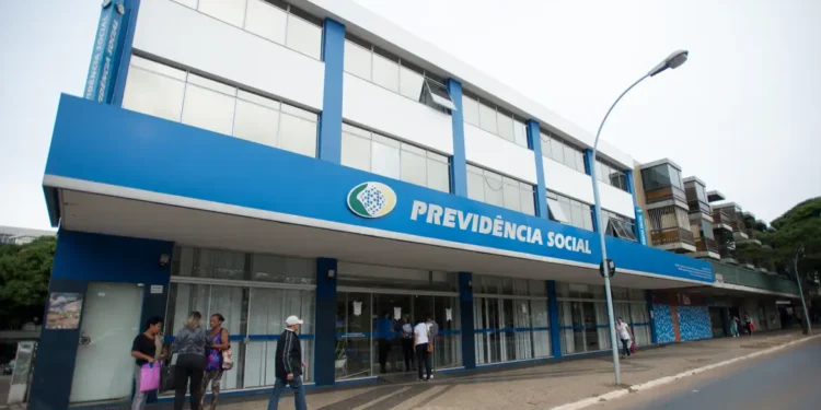 BPC: o que fazer quando o benefício é bloqueado?