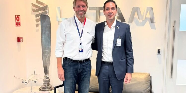 Eduardo Bismarck se reúne em São Paulo com Jerome Cadier, CEO da companhia aérea Latam no Brasil