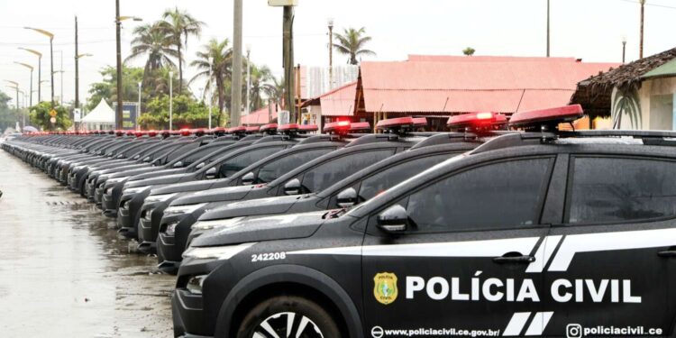 Governo do Ceará entrega mais 155 viaturas para atuação da Polícia Civil