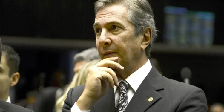 Ex-presidente Fernando Collor é preso em Maceió