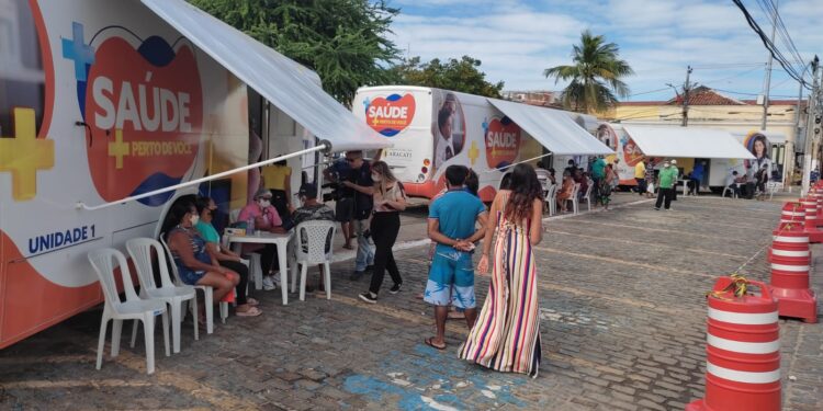 Unidade de Saúde Móvel de Aracati atende hoje na comunidade de Pedra Redonda