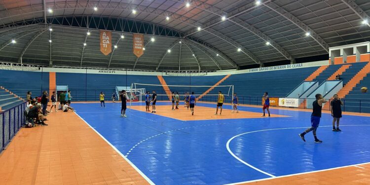 Após anunciar Isaías Moreira como técnico, Seleção Feminina de Vôlei Adulta terá seletiva para a formação de elenco