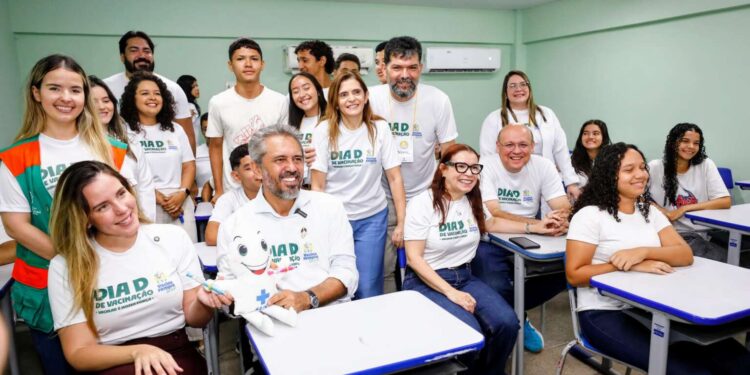Governo do Ceará realiza Dia D de Vacinação contra Gripe em parceria com prefeituras e Governo Federal