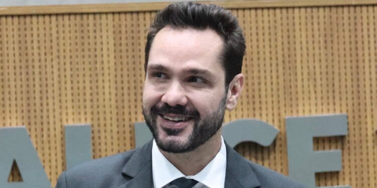 “Eventos movimentam o comércio, geram empregos temporários e fazem o dinheiro circular”, diz deputado Guilherme Bismarck