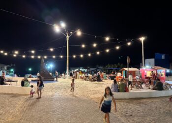 “Canoar na Praça” movimenta mais um final de semana em Canoa Quebrada