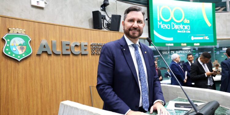 Alece: Aprovação de projetos inclusivos marca os 100 primeiros dias de gestão da Mesa Diretora