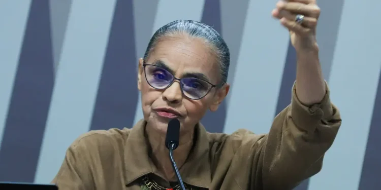 Marina Silva deixa audiência após ataque e ofensas de senador
