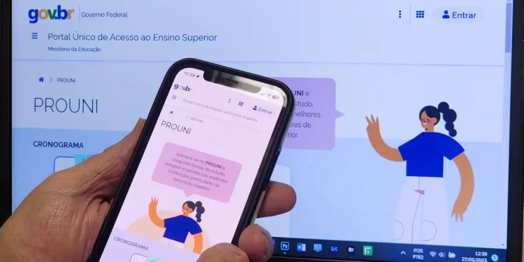 Está aberta a consulta a bolsas do ProUni; Administração tem maior oferta
