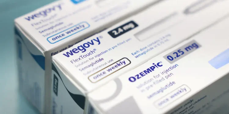 Receita retida: entenda como fica a venda de canetas emagrecedoras