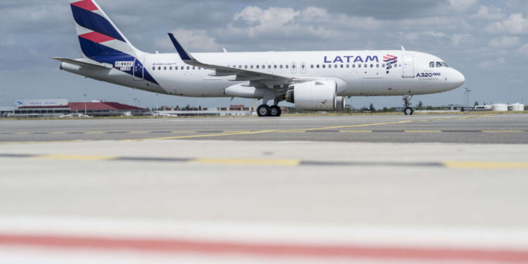 Rota entre Fortaleza e Lisboa da LATAM é ampliada até março de 2026