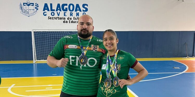 Aracatiense Lavínia Ferreira é eleita melhor central da Copa Nordeste Juvenil de Handebol 2025