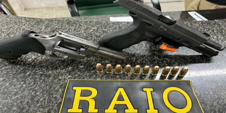 Operação da PMCE resulta na condução de três suspeitos de homicídio e apreensão de armas de fogo em Limoeiro do Norte