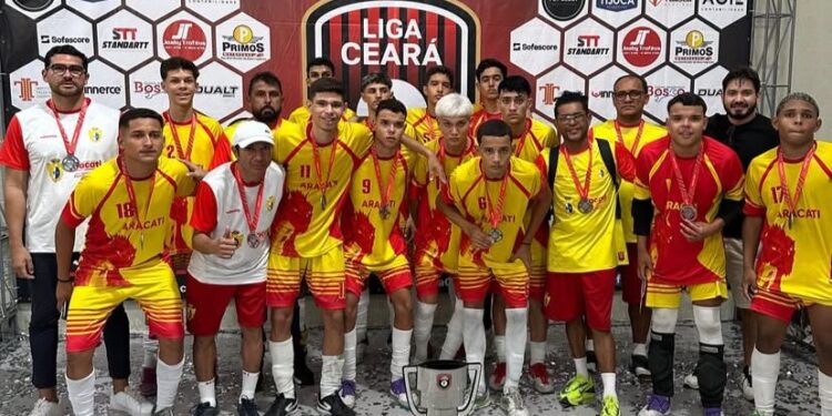 Prefeita Roberta de Bismarck anuncia Aracati no Campeonato Cearense de Futsal nas três categorias