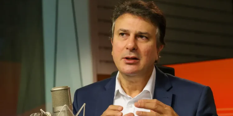 Camilo defende regulação digital para proteger público infantojuvenil