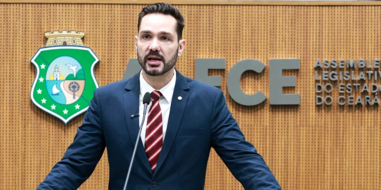 Deputado Guilherme Bismarck propõe desconto no IPVA aos “bons motoristas” do Estado do Ceará