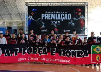 Academia Força e Honra conquista 21 medalhas no Campeonato Cearense de Taekwondo 2025