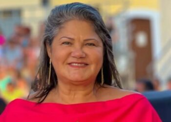 Secretária de Desenvolvimento Econômico do Aracati fala ao vivo à Sinal sobre evento da Rua Grande deste domingo