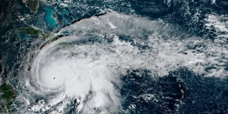 Furacão Melissa se aproxima da Jamaica com risco de ser ‘tempestade do século’