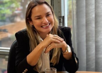 Prefeita Roberta de Bismarck viaja à Brasília para garantir mais avanços para o Aracati