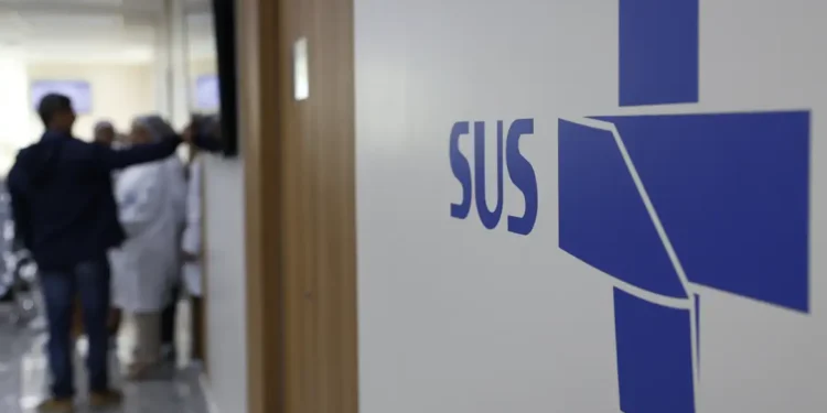 Lula sanciona MP que acelera atendimento de especialistas no SUS