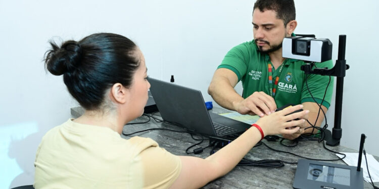 Caminhão do Cidadão percorre sete municípios nesta semana