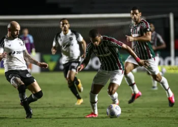Ceará e Fluminense se enfrentam neste domingo no Castelão