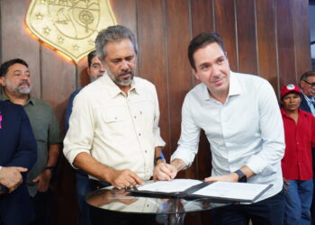 Secretário Eduardo Bismarck projeta alta estação histórica com mais de 1 milhão de turistas no Ceará