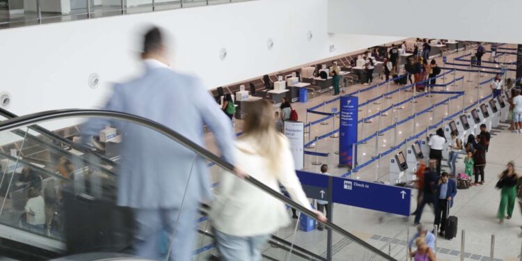 Mais de 90 mil turistas estrangeiros visitaram o Ceará até outubro de 2025