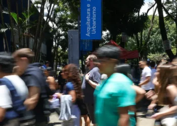 Abstenção no primeiro dia do Enem 2025 chegou a 27%