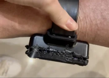 Bolsonaro usou solda para tentar abrir tornozeleira