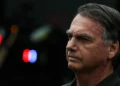 Moraes autoriza Bolsonaro a fazer cirurgia, mas nega prisão domiciliar