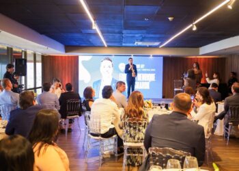 Secretário de Turismo Eduardo Bismarck é homenageado com o Troféu Habib Ary de Personalidade Turística 2025