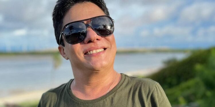 Morre professor aracatiense Ciro Moura aos 44 anos