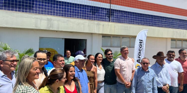 Prefeitura do Aracati entrega novas instalações da Central de Abastecimento Farmacêutico e da Farmácia Central