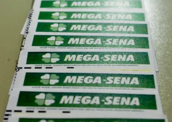 Mega-Sena acumula e prêmio principal vai para R$ 8 milhões