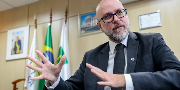 Anvisa quer reduzir fila de análises e priorizar inovações nacionais