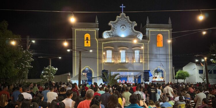 Procissão de São Sebastião e Parque Santa Luzia movimentam feriado em Aracati
